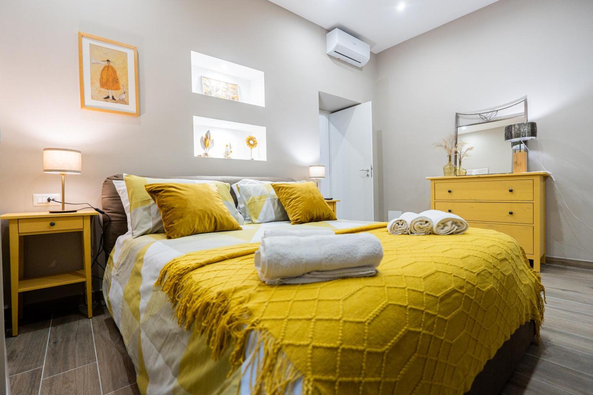La Casa Di Bianca - Modern Suites Near Plebiscito Naples Extérieur photo