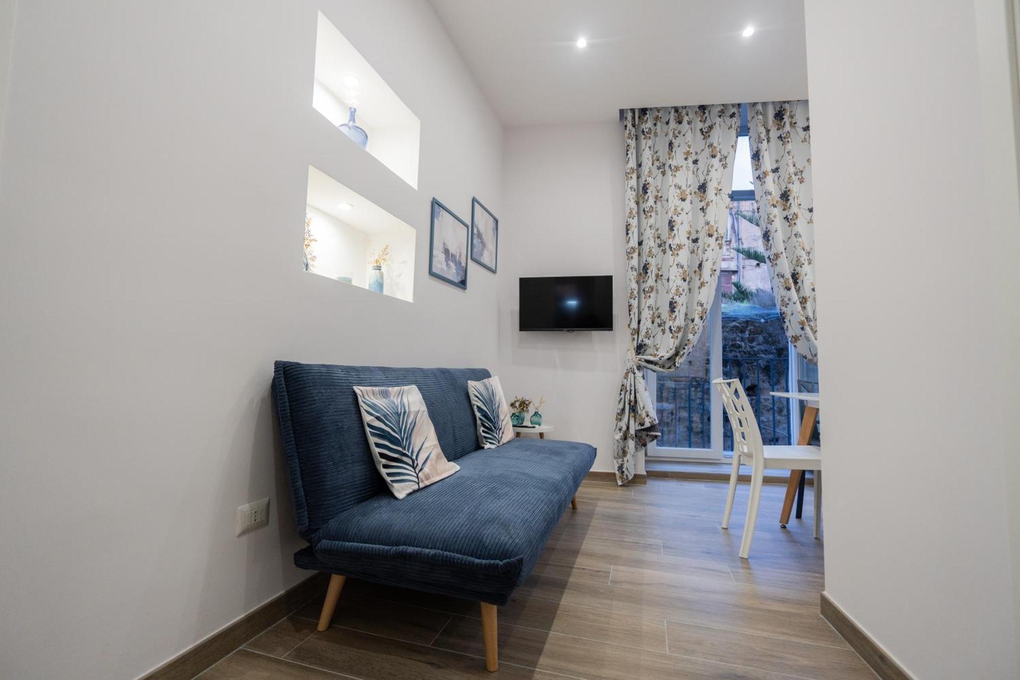 La Casa Di Bianca - Modern Suites Near Plebiscito Naples Extérieur photo