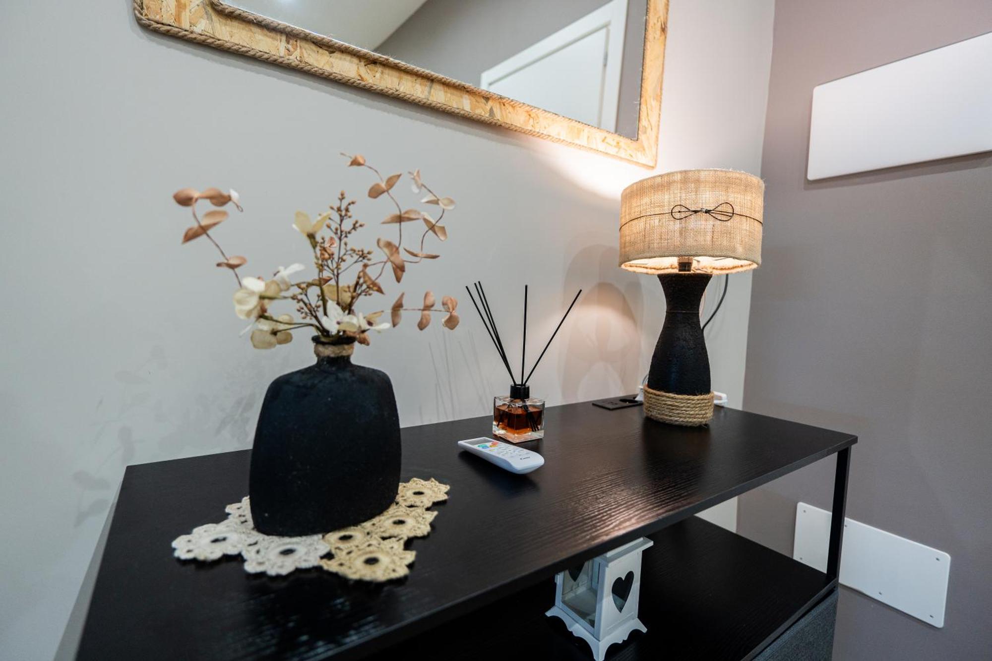 La Casa Di Bianca - Modern Suites Near Plebiscito Naples Extérieur photo
