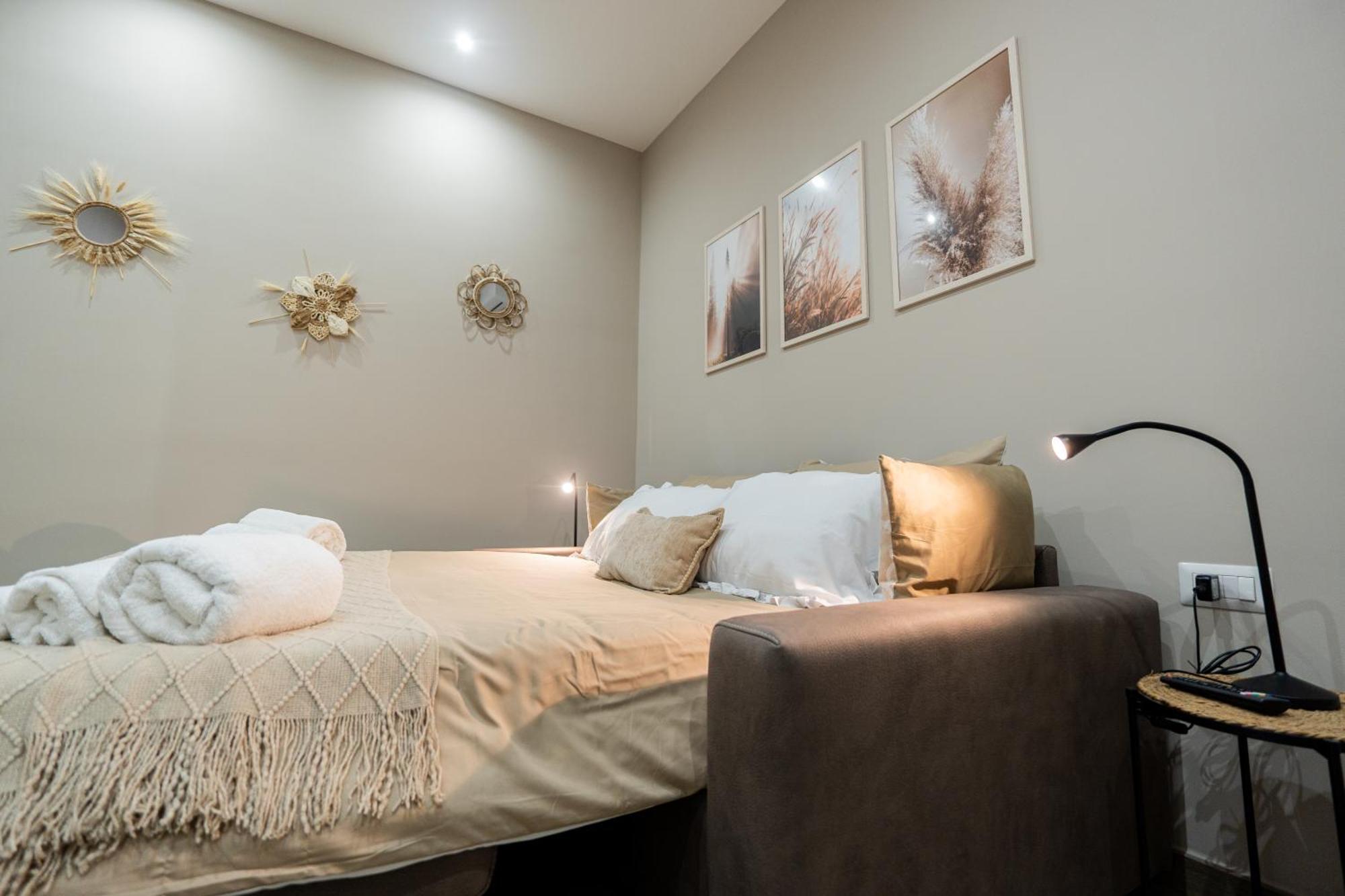La Casa Di Bianca - Modern Suites Near Plebiscito Naples Extérieur photo