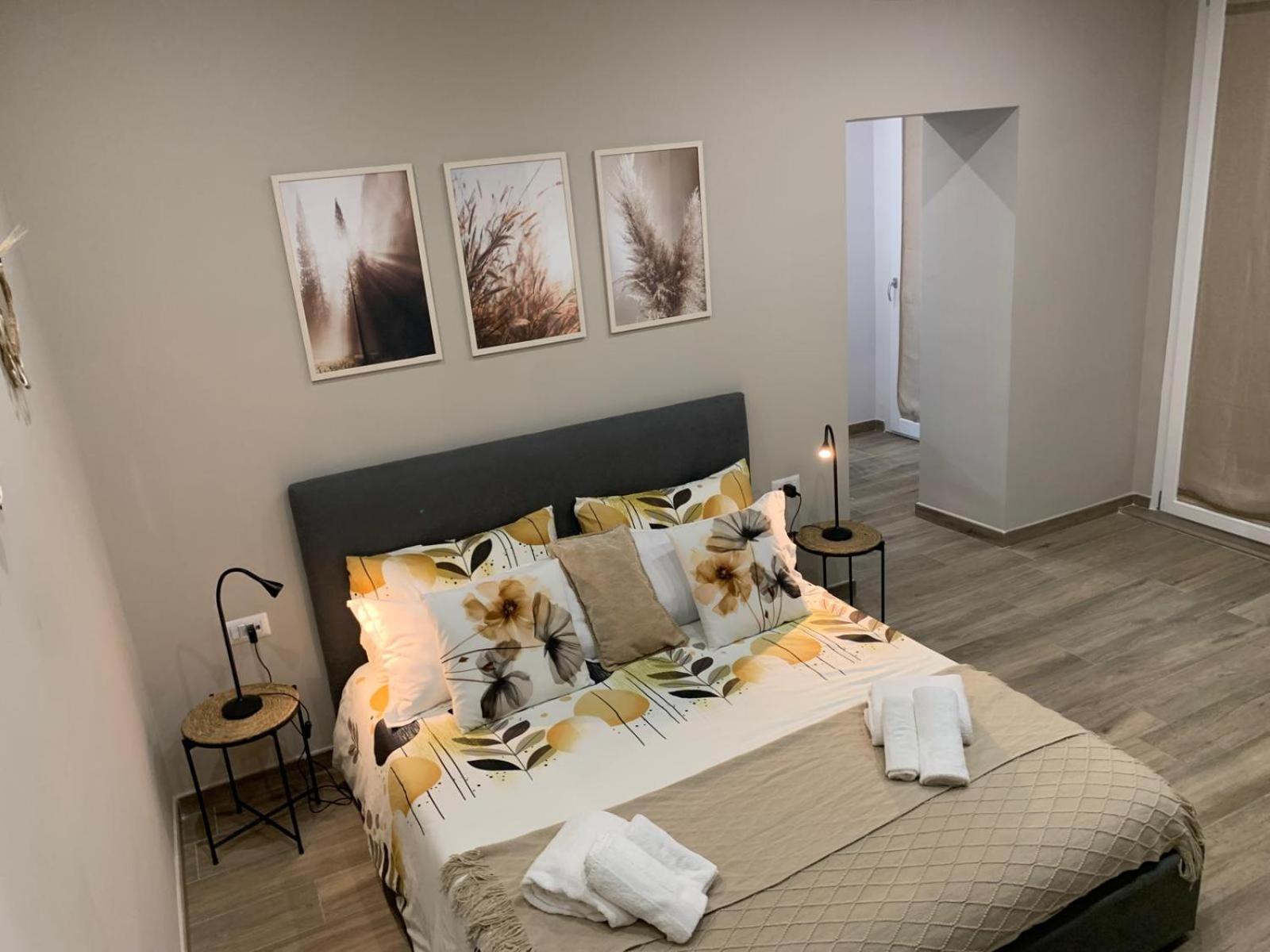 La Casa Di Bianca - Modern Suites Near Plebiscito Naples Extérieur photo