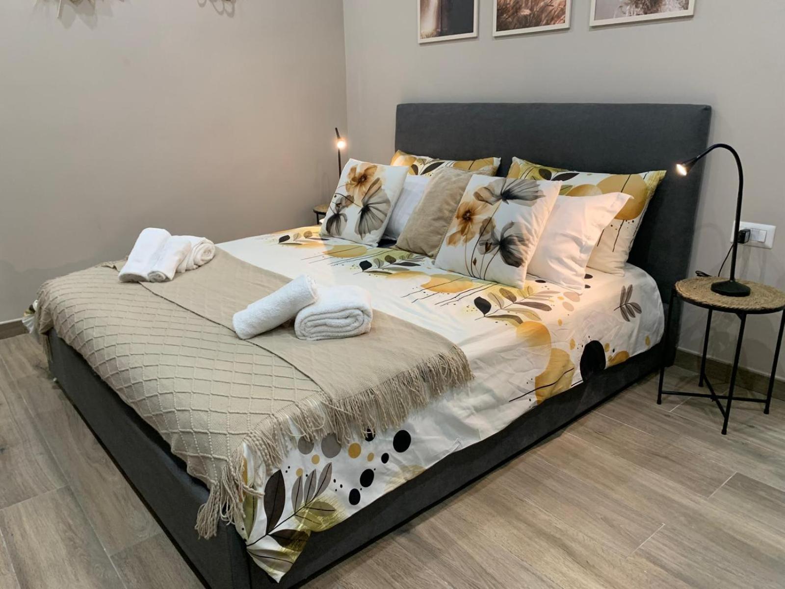 La Casa Di Bianca - Modern Suites Near Plebiscito Naples Extérieur photo